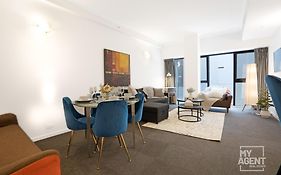 Sun-Soaked 2Br By The Yarra, Flinders St Cbd
